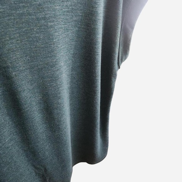 Jessica Simpson V-neck short sleeve T-shirt dark green relaxed fit size M - Picture 7 of 8